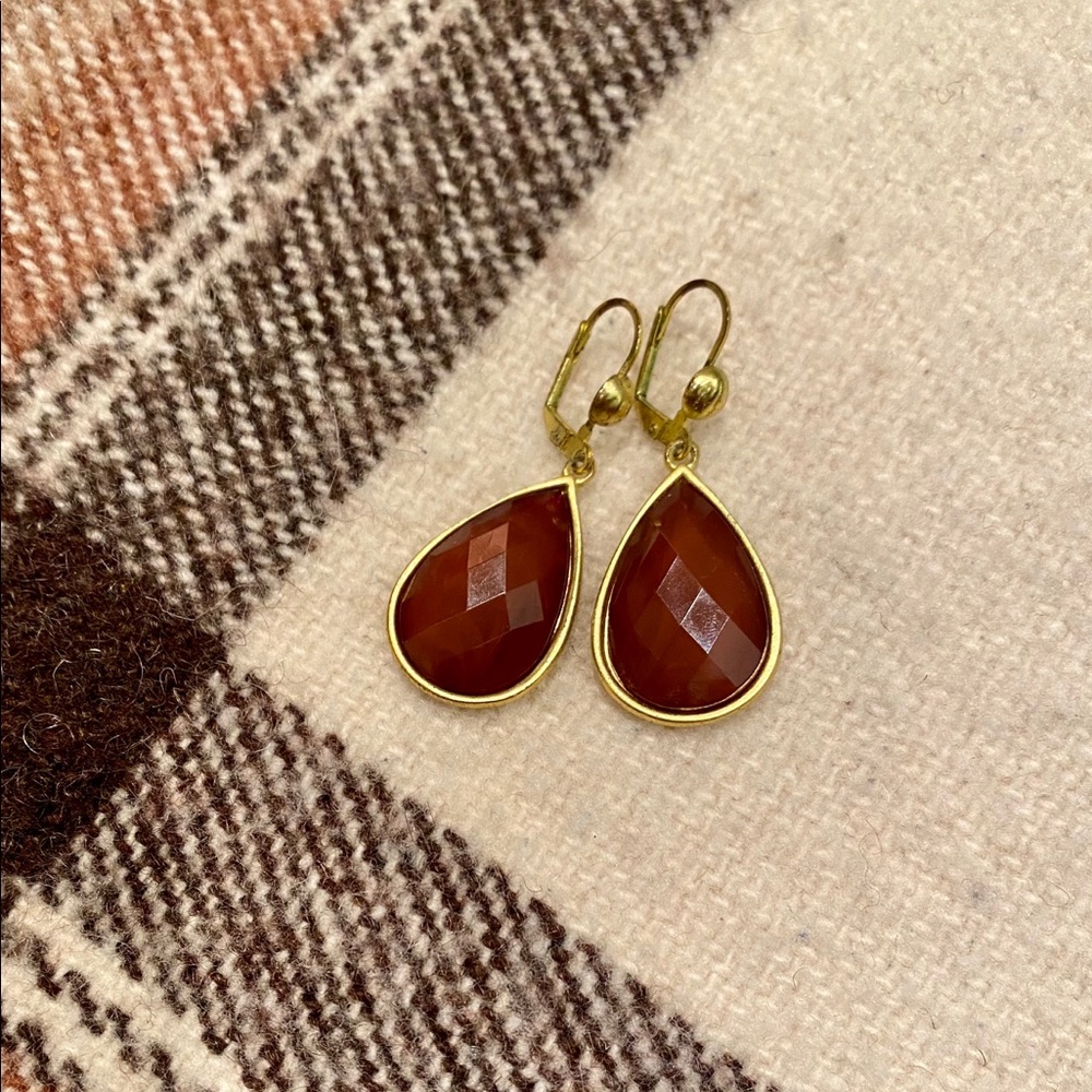 🍁 Maple Brown Teardrop Earrings